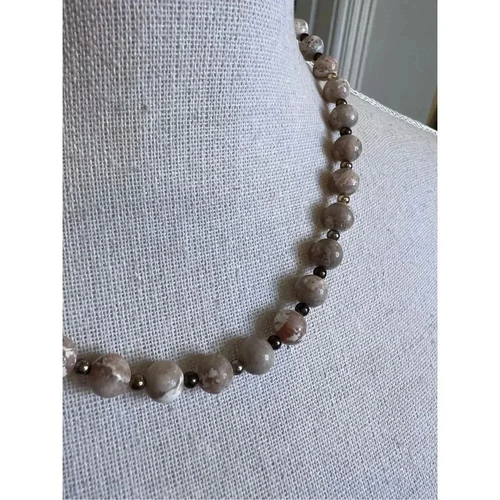 Vintage Unmarked Beaded Synthetic Pearl Chain Necklace Jewelry 9”